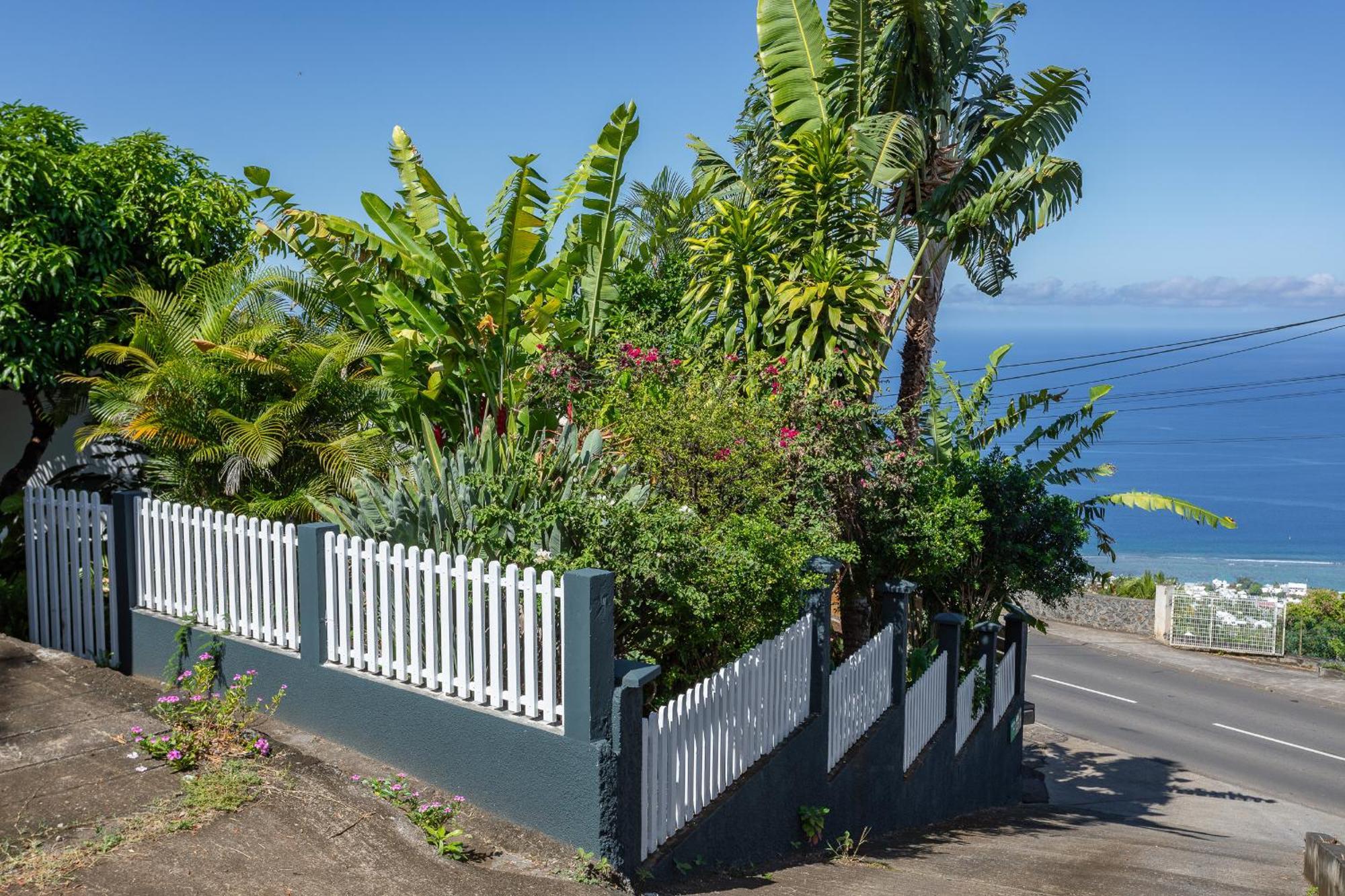 Villa Leu Seaview Сен-Ле Екстер'єр фото